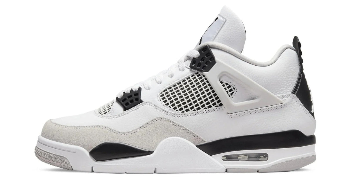 Air Jordan Sneakers - 4 Retro Military Black