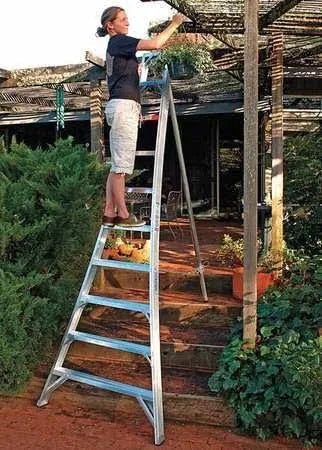 Tripod Orchard Stepladder 14Ft - 1114H HSK